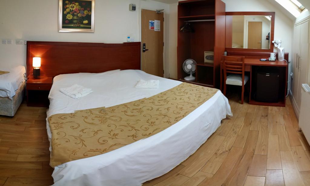 Corner House Hotel ロンドン 部屋 写真