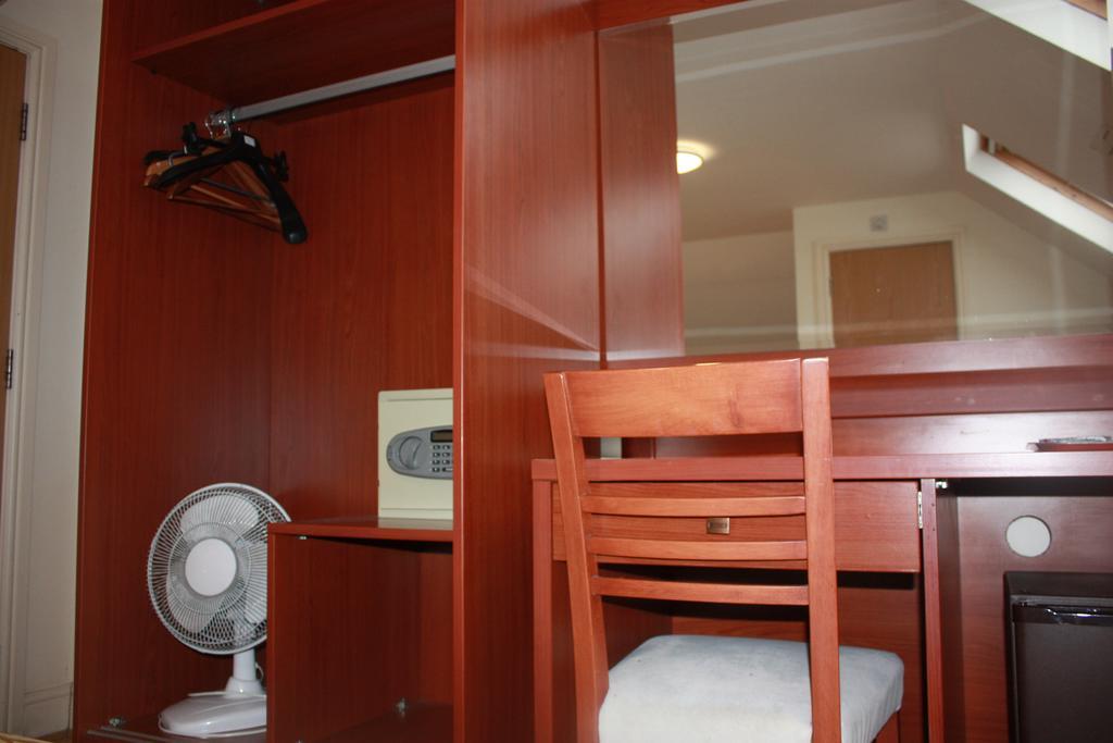 Corner House Hotel ロンドン 部屋 写真
